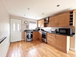 Kitchen- click for photo gallery